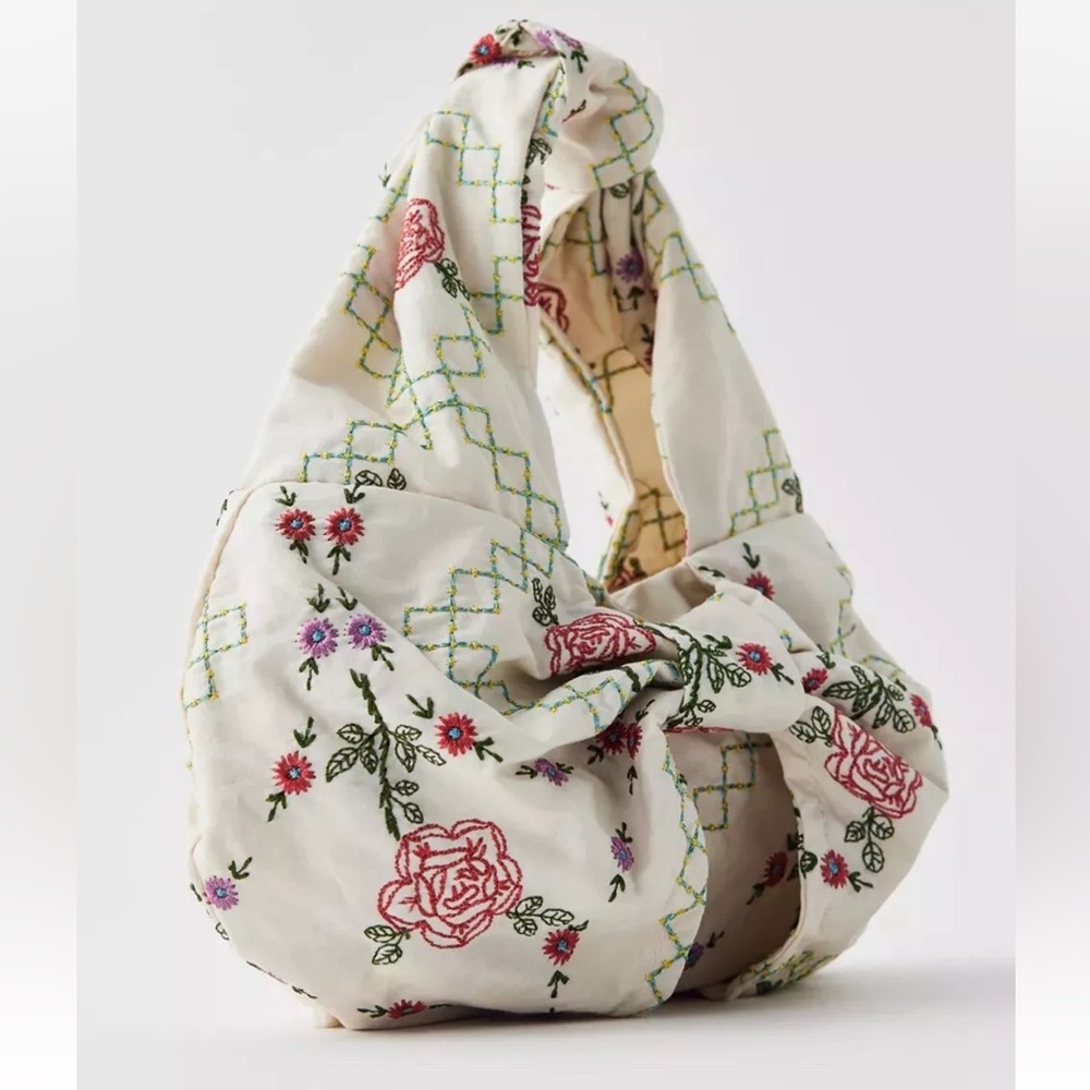 Urban Outfitters Bag Kimchi Blue Embroidered Bow Baguette Mini Bag - Picture 3 of 16